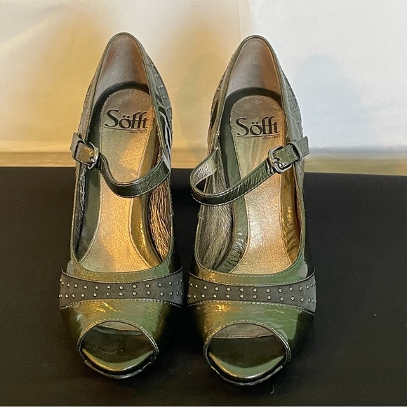 Sofft Raine Pewter Patent Pumps - Picture 8 of 13